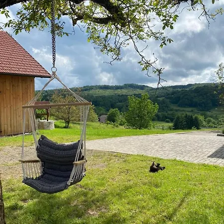 Domacija Brdar بيت للعطل Adlesici