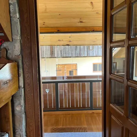 Domacija Brdar Adlesici