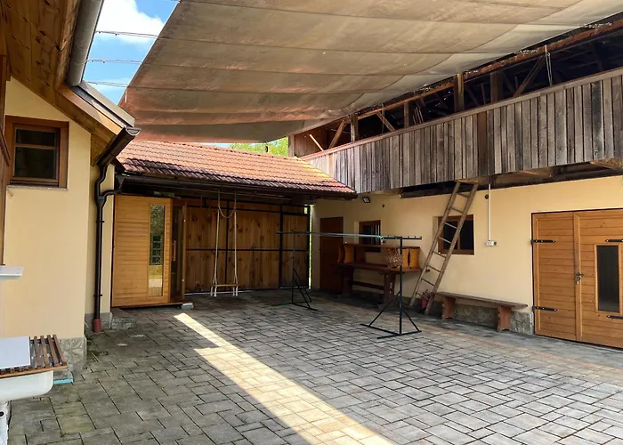 Domacija Brdar Vakantiehuis *